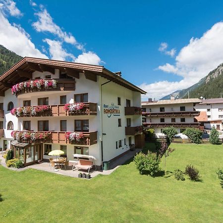 Hotel Garni Romantika Sankt Leonhard im Pitztal Kültér fotó