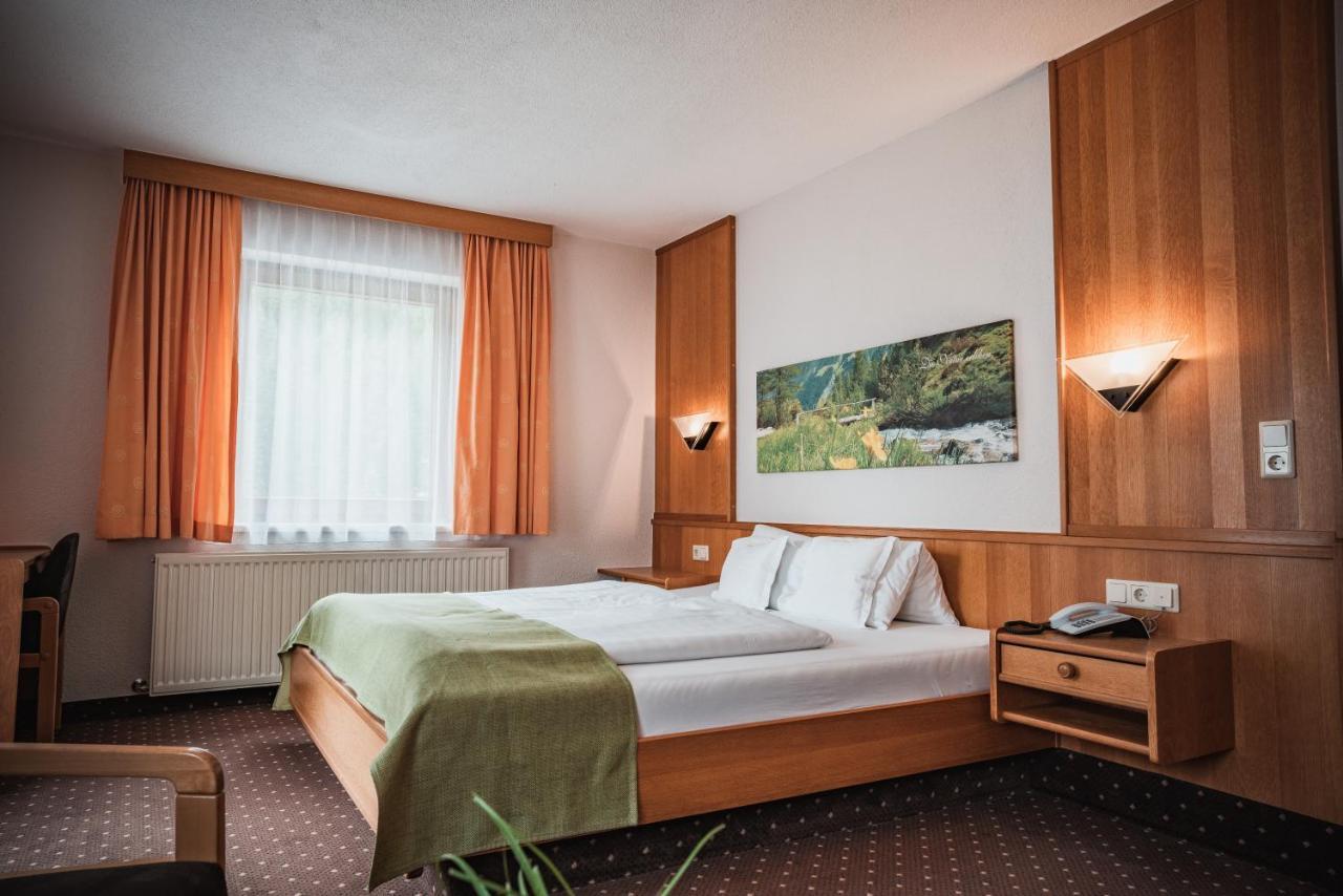 Hotel Garni Romantika Sankt Leonhard im Pitztal Kültér fotó